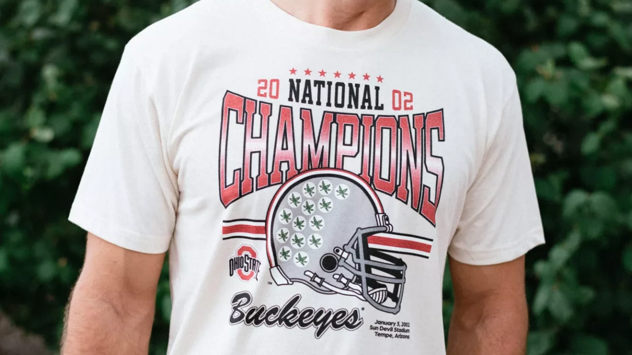 Model is wearing a white